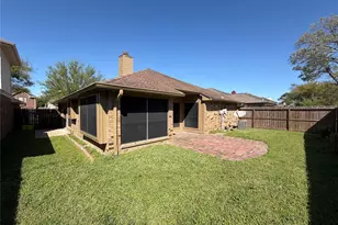 12331 Grove Meadow Dr, Stafford, TX 77477 - Photo 4