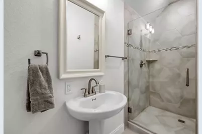 98 Lindenberry Circle, The Woodlands, TX 77389 - Photo 28