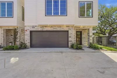2111 Nantucket Drive #D, Houston, TX 77057 - Photo 2