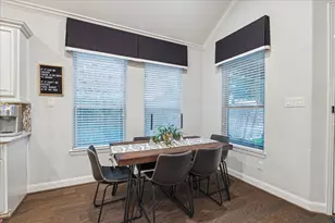 10910 Sarah Bluff Ln, Cypress, TX 77433 - Photo 6