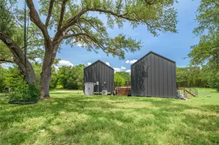 8390 Schuster Rd, Ledbetter, TX 78946 - Photo 20