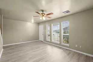 120 Green Isle Ave Ave, Dickinson, TX 77539 - Photo 4