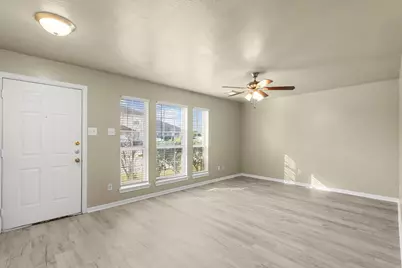 105 Green Isle Ave Avenue #120, Dickinson, TX 77539 - Photo 2
