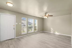 120 Green Isle Ave Ave, Dickinson, TX 77539 - Photo 2