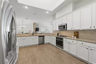 11403 Starlight Bay St, Pearland, TX 77584 - Photo 8