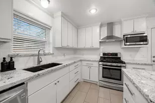 4114 Tartan Ln, Houston, TX 77025 - Photo 12