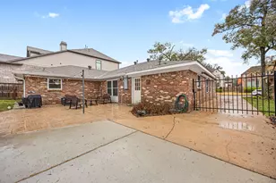 4114 Tartan Ln, Houston, TX 77025 - Photo 26