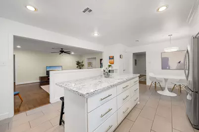 4114 Tartan Lane, Houston, TX 77025 - Photo 12