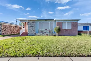 5108 Ave L St, Galveston, TX 77551 - Photo 2