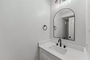 760 Lucky St, Houston, TX 77088 - Photo 6