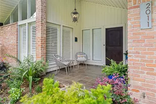 2011 River Falls Dr, Houston, TX 77339 - Photo 4