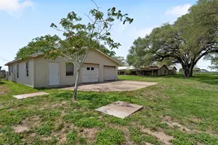 1518 Co Rd 307, El Campo, TX 77437 - Photo 24