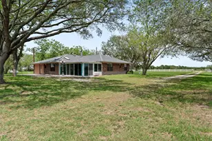 1518 Co Rd 307, El Campo, TX 77437 - Photo 22