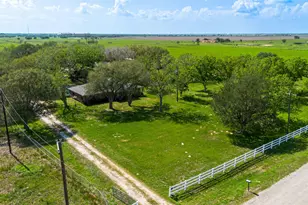 1518 Co Rd 307, El Campo, TX 77437 - Photo 26