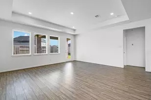 1127 Buffalo Run, Tomball, TX 77375 - Photo 4