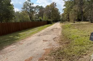 579 Popher Creek Rd, Zavalla, TX 75980 - Photo 4