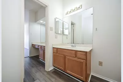 338 Wilcrest Dr Drive #338, Houston, TX 77042 - Photo 12