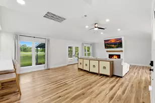 621 W Castle Harbour Dr, Friendswood, TX 77546 - Photo 6