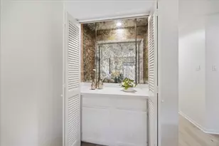 2515 Bering Dr, Houston, TX 77057 - Photo 10