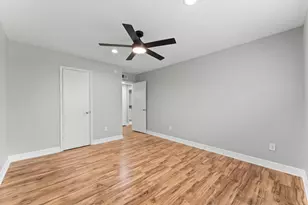 13346 Trail Hollow Dr, Houston, TX 77079 - Photo 24