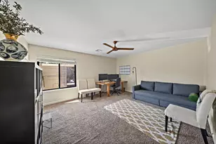 3018 Baldwin St, Houston, TX 77006 - Photo 12