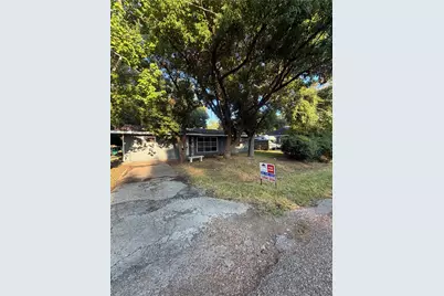 703 Lilac Street, La Marque, TX 77568 - Photo 1