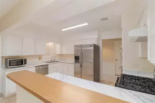 9211 Benning Dr, Houston, TX 77031 - Photo 12