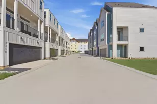 7710 Earl Rudder Wy, Houston, TX 77055 - Photo 44