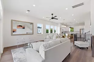7710 Earl Rudder Wy, Houston, TX 77055 - Photo 8