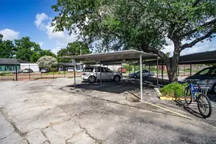 11525 Burdine St, Houston, TX 77035 - Photo 16