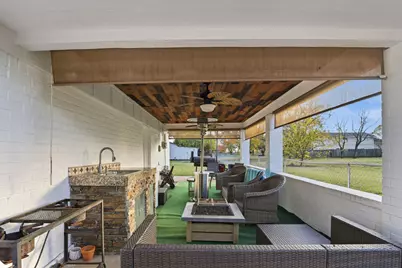 2414 Loch Lomond Street, Highlands, TX 77562 - Photo 16