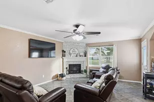 2414 Loch Lomond St, Highlands, TX 77562 - Photo 6