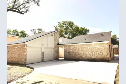 2023 Mustang Springs Drive, Missouri City, TX 77459 - Photo 2