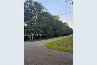 19934 Lowe, New Caney, TX 77357 - Photo 4