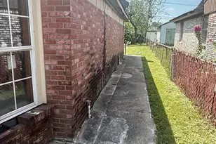 17018 Woodacre Dr, Houston, TX 77049 - Photo 2