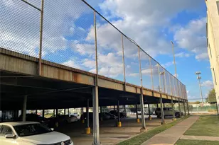 2824 S Bartell Dr, Houston, TX 77054 - Photo 6