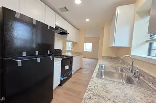 618 S Frazier St, Conroe, TX 77301 - Photo 6