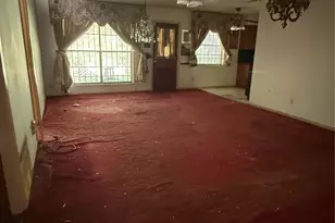 7705 Yoe St, Houston, TX 77016 - Photo 2