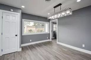 6513 Jackwood St, Houston, TX 77074 - Photo 8