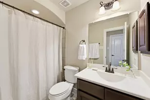 8506 San Juanico St, Houston, TX 77044 - Photo 38