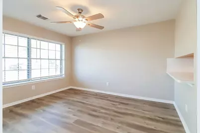 10815 Malden Drive, Houston, TX 77075 - Photo 14