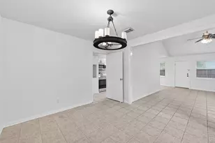 12818 Westella Dr, Houston, TX 77077 - Photo 8