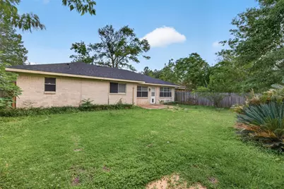 12818 Westella Drive, Houston, TX 77077 - Photo 36