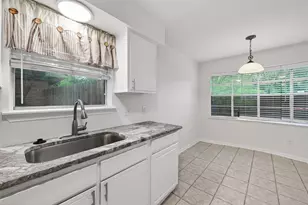12818 Westella Dr, Houston, TX 77077 - Photo 20