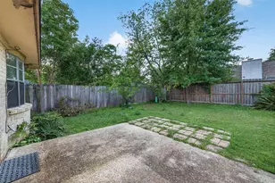 12818 Westella Dr, Houston, TX 77077 - Photo 36
