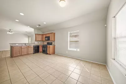 2134 Vermillion Oak Street, Fresno, TX 77545 - Photo 10