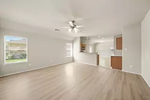 2134 Vermillion Oak St, Fresno, TX 77545 - Photo 4