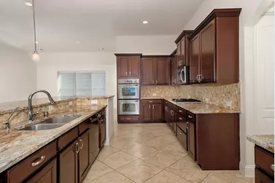 46 Caprice Bend Place, Tomball, TX 77375 - Photo 14
