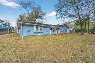 12163 Oak Leaf Rd, Conroe, TX 77303 - Photo 2