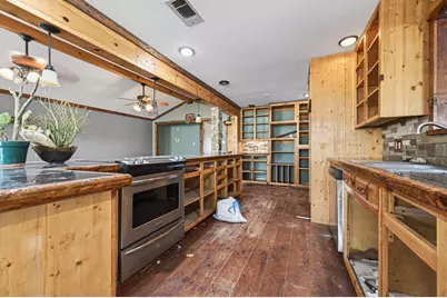 12163 Oak Leaf Road, Conroe, TX 77303 - Photo 18